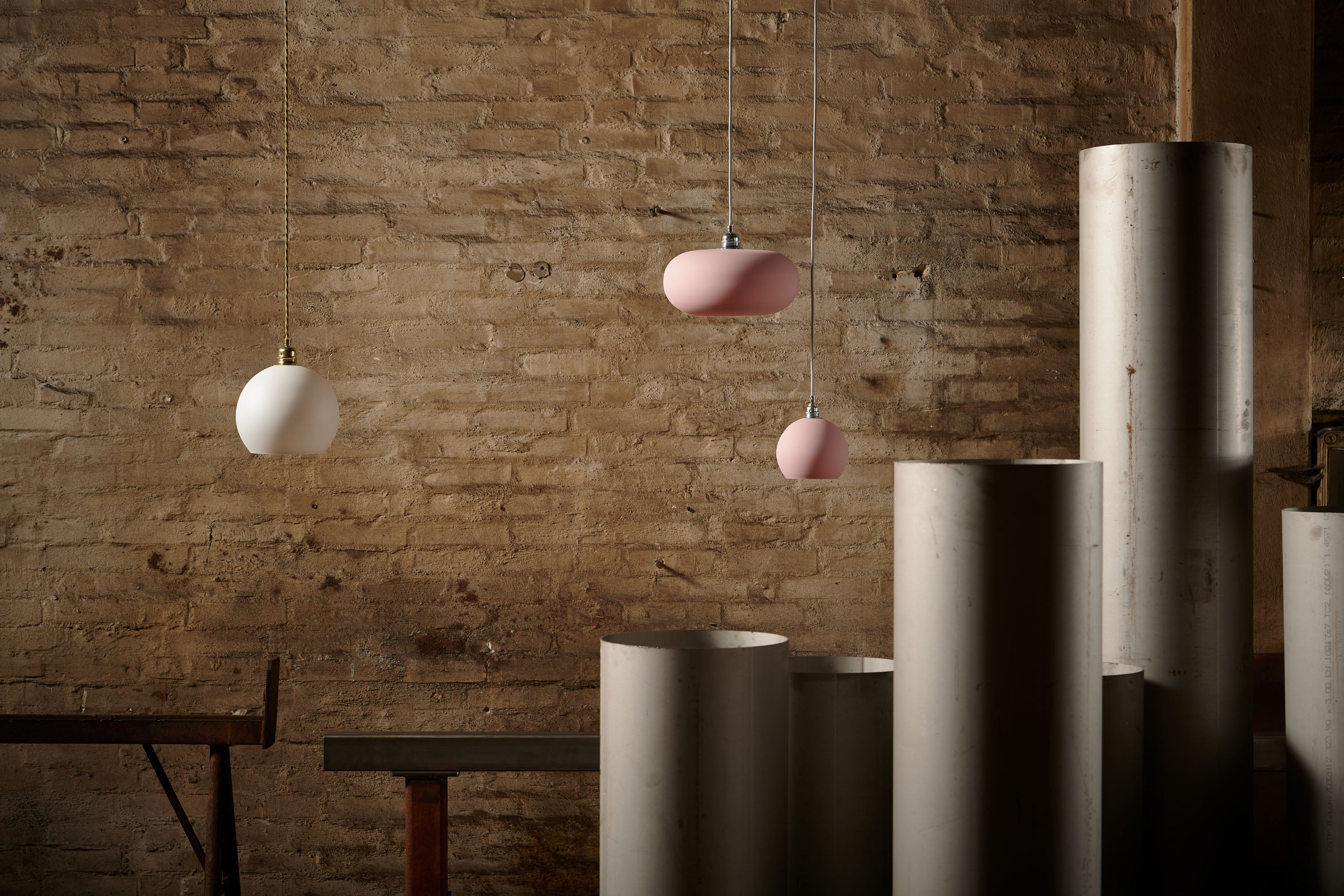 Horizon Pendant lamp M Topaz blue